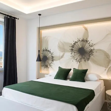 Vista - Piazza Yenne 3* Cagliari